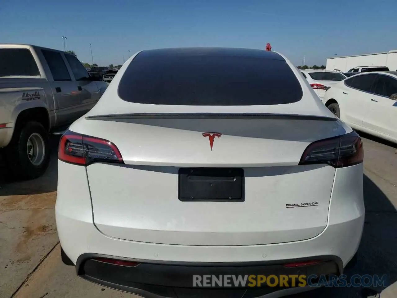 6 Photograph of a damaged car 5YJYGDEF5MF277737 TESLA MODEL Y 2021