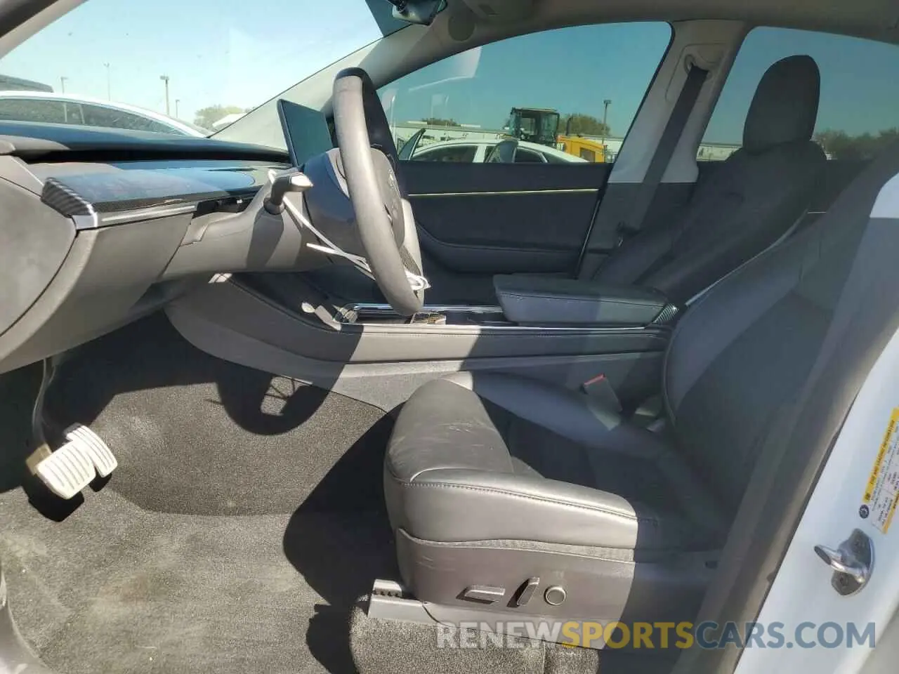 7 Photograph of a damaged car 5YJYGDEF5MF277737 TESLA MODEL Y 2021