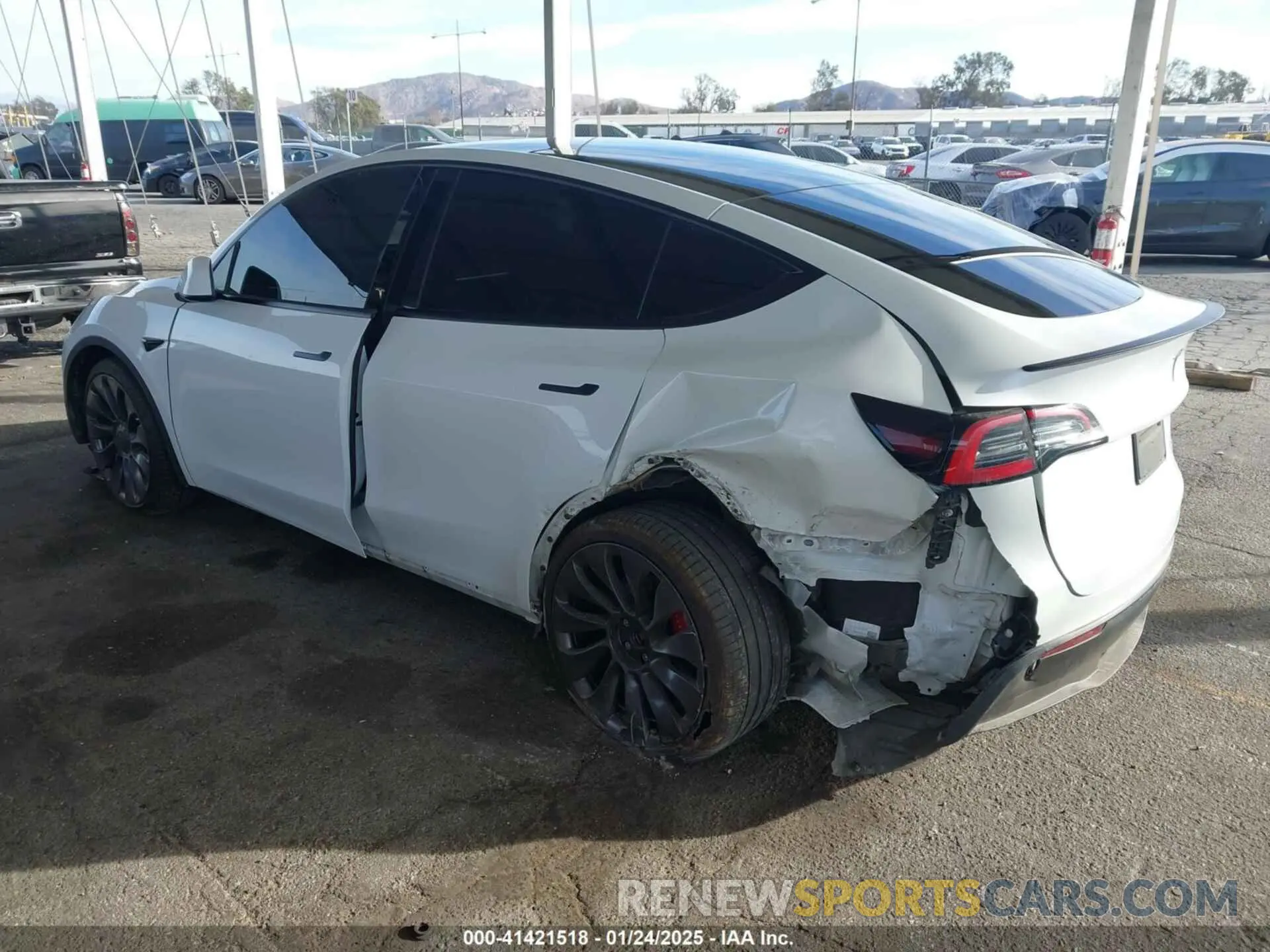 3 Photograph of a damaged car 5YJYGDEF5MF277804 TESLA MODEL Y 2021