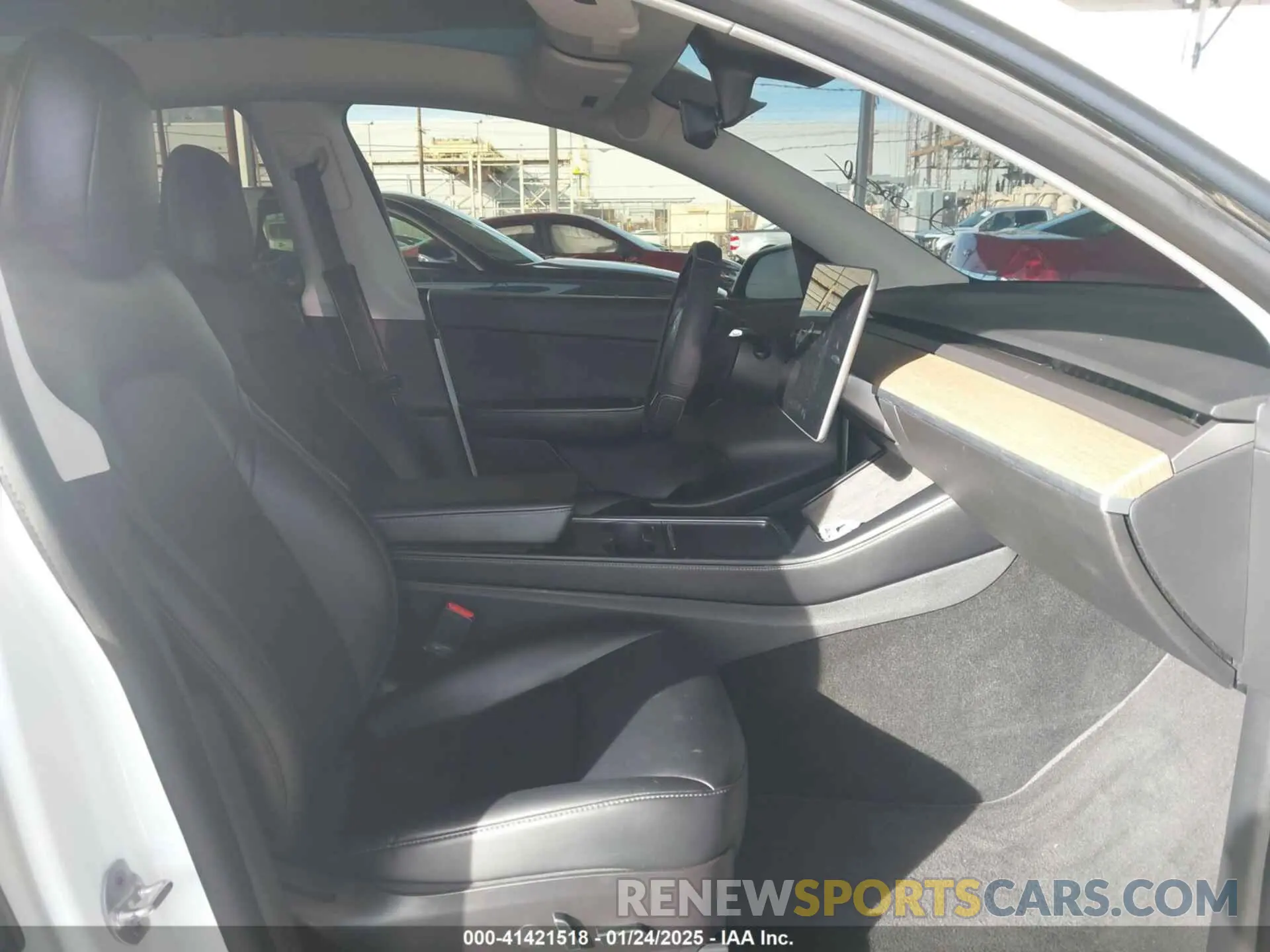 5 Photograph of a damaged car 5YJYGDEF5MF277804 TESLA MODEL Y 2021