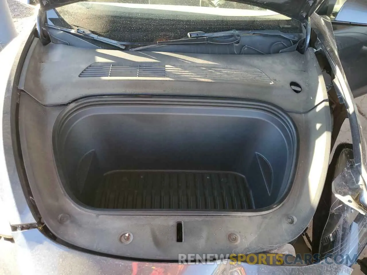 11 Photograph of a damaged car 5YJYGDEF6MF078518 TESLA MODEL Y 2021