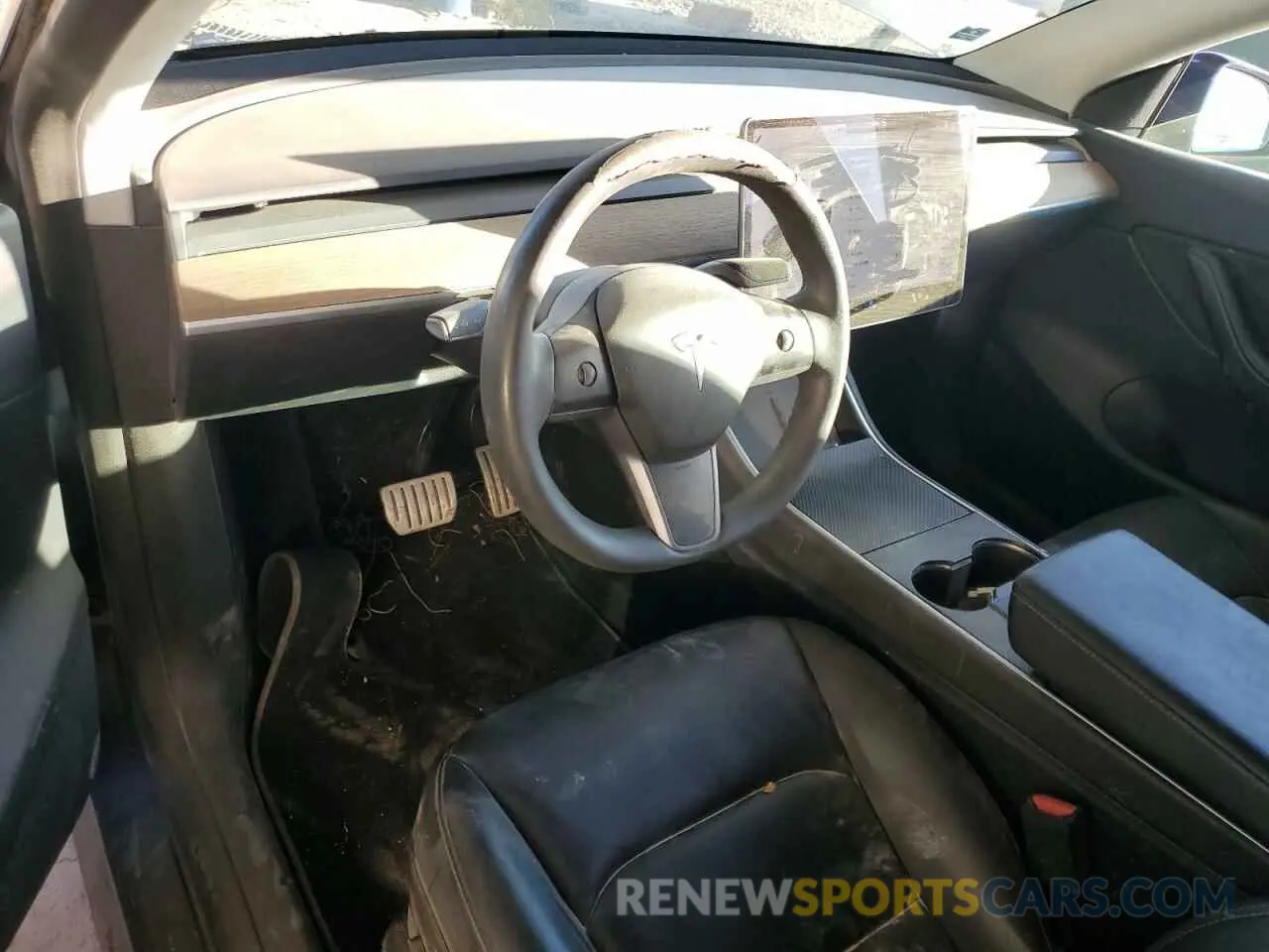 8 Photograph of a damaged car 5YJYGDEF6MF078518 TESLA MODEL Y 2021