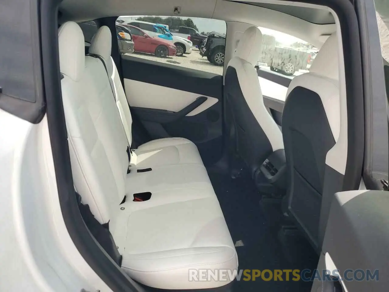 10 Photograph of a damaged car 5YJYGDEF6MF081404 TESLA MODEL Y 2021