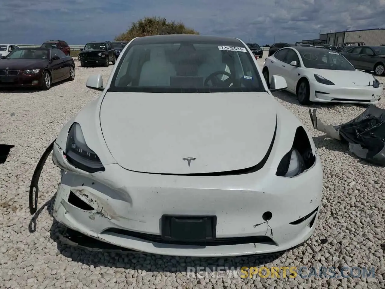 5 Photograph of a damaged car 5YJYGDEF6MF081404 TESLA MODEL Y 2021