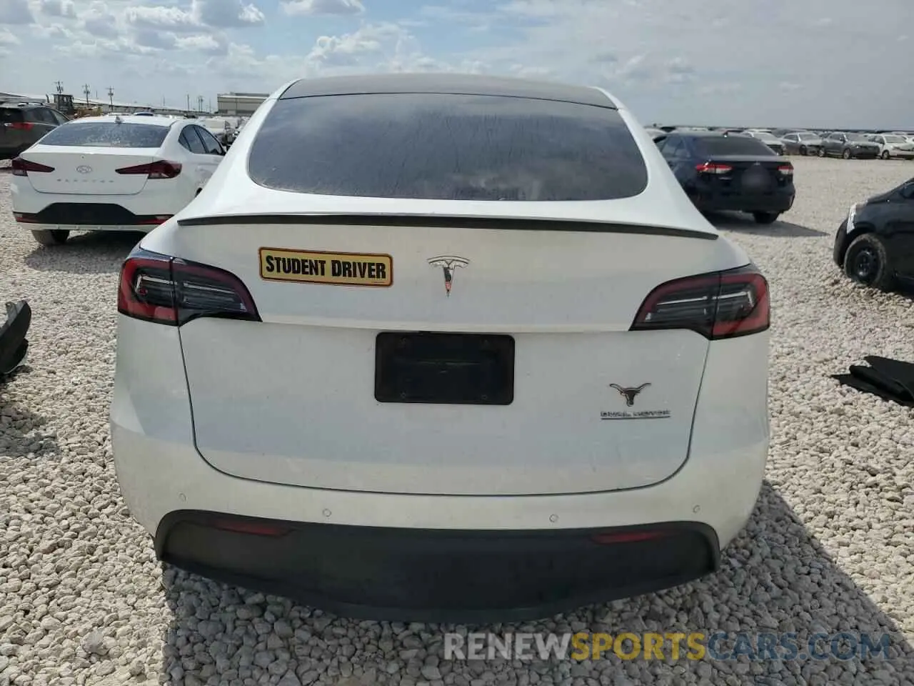 6 Photograph of a damaged car 5YJYGDEF6MF081404 TESLA MODEL Y 2021