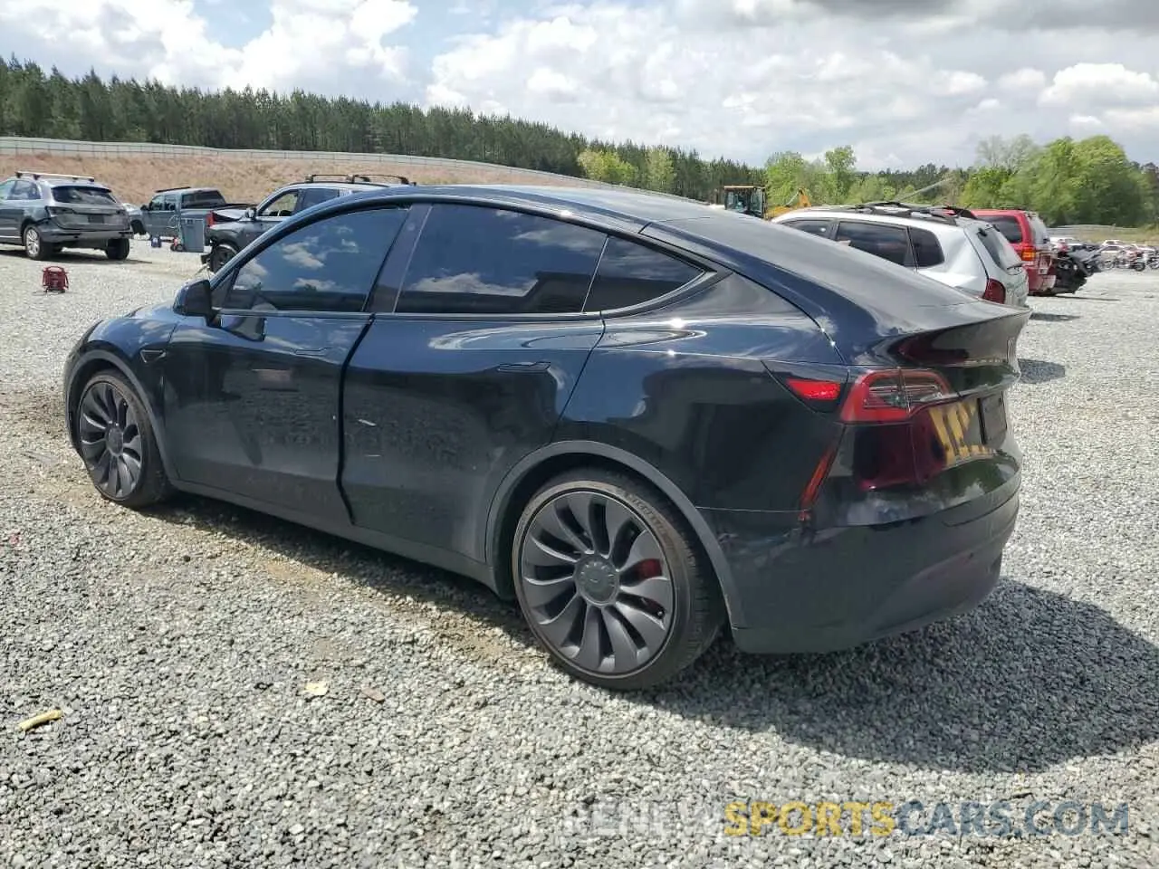 2 Photograph of a damaged car 5YJYGDEF6MF197539 TESLA MODEL Y 2021