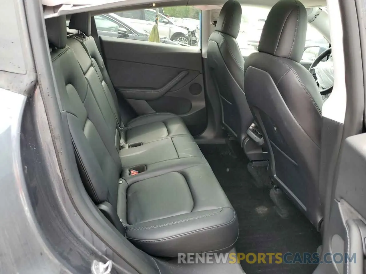 11 Photograph of a damaged car 5YJYGDEF6MF248389 TESLA MODEL Y 2021