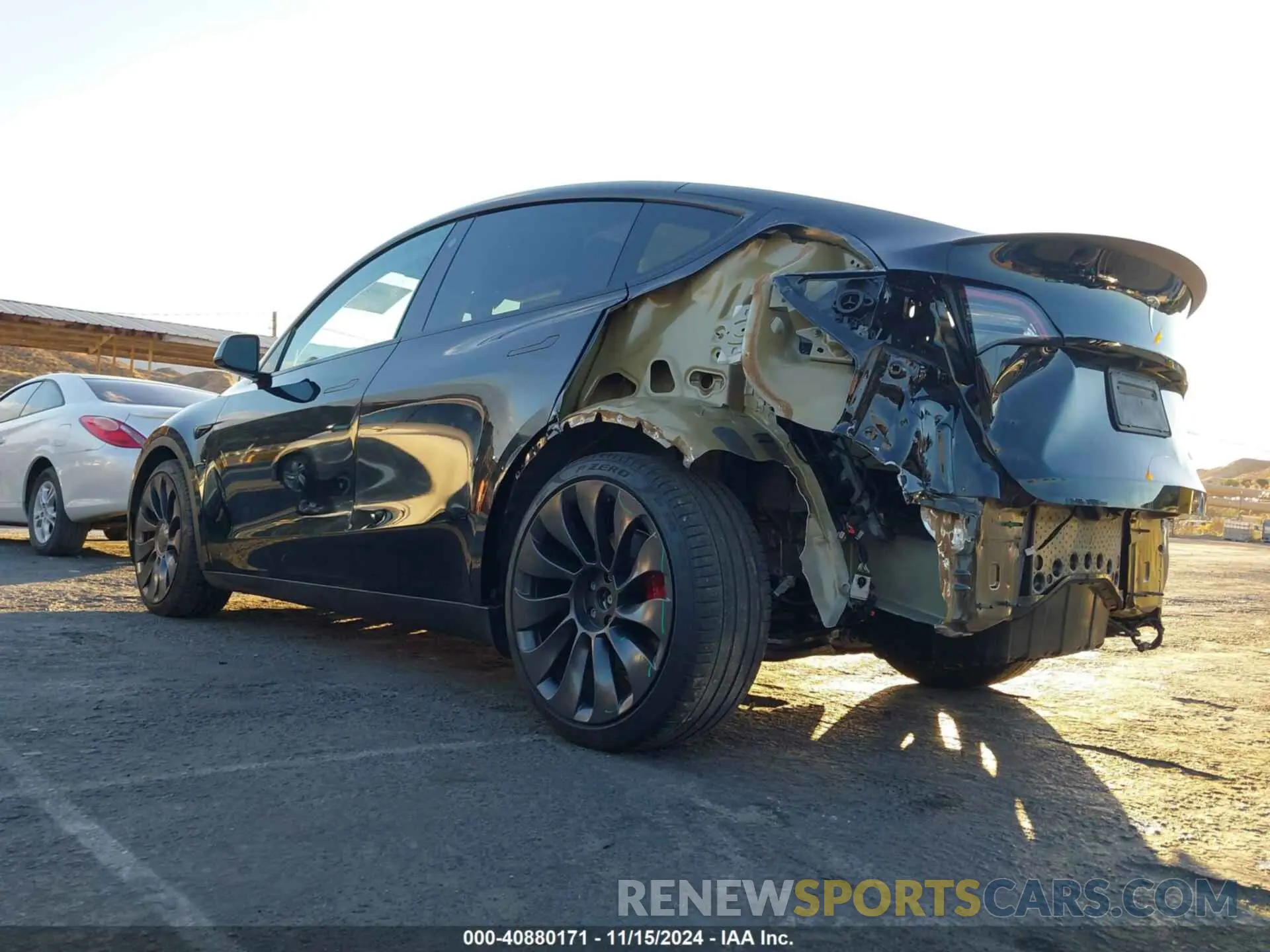 3 Photograph of a damaged car 5YJYGDEF6MF306484 TESLA MODEL Y 2021