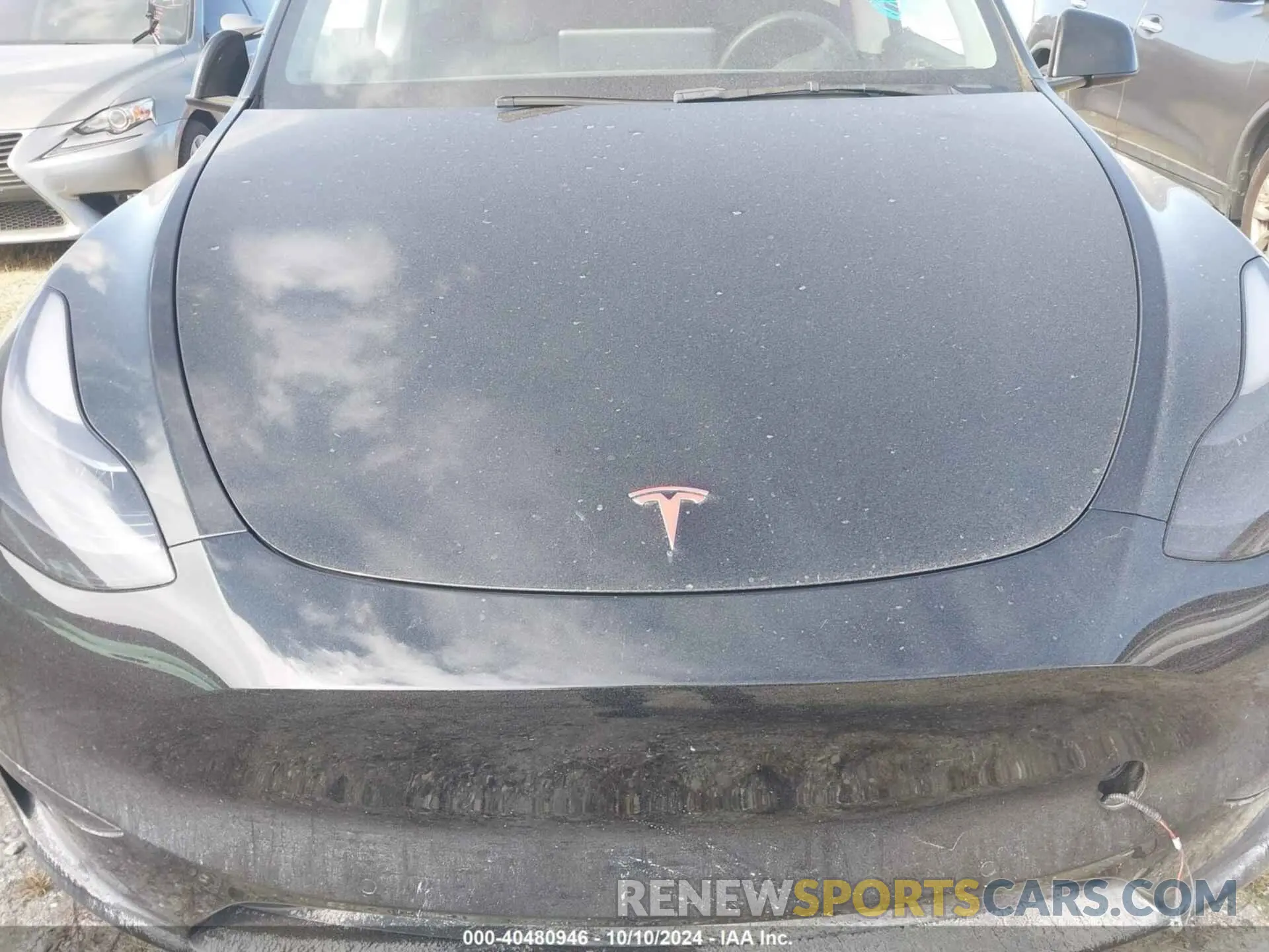 10 Photograph of a damaged car 5YJYGDEF7MF137656 TESLA MODEL Y 2021