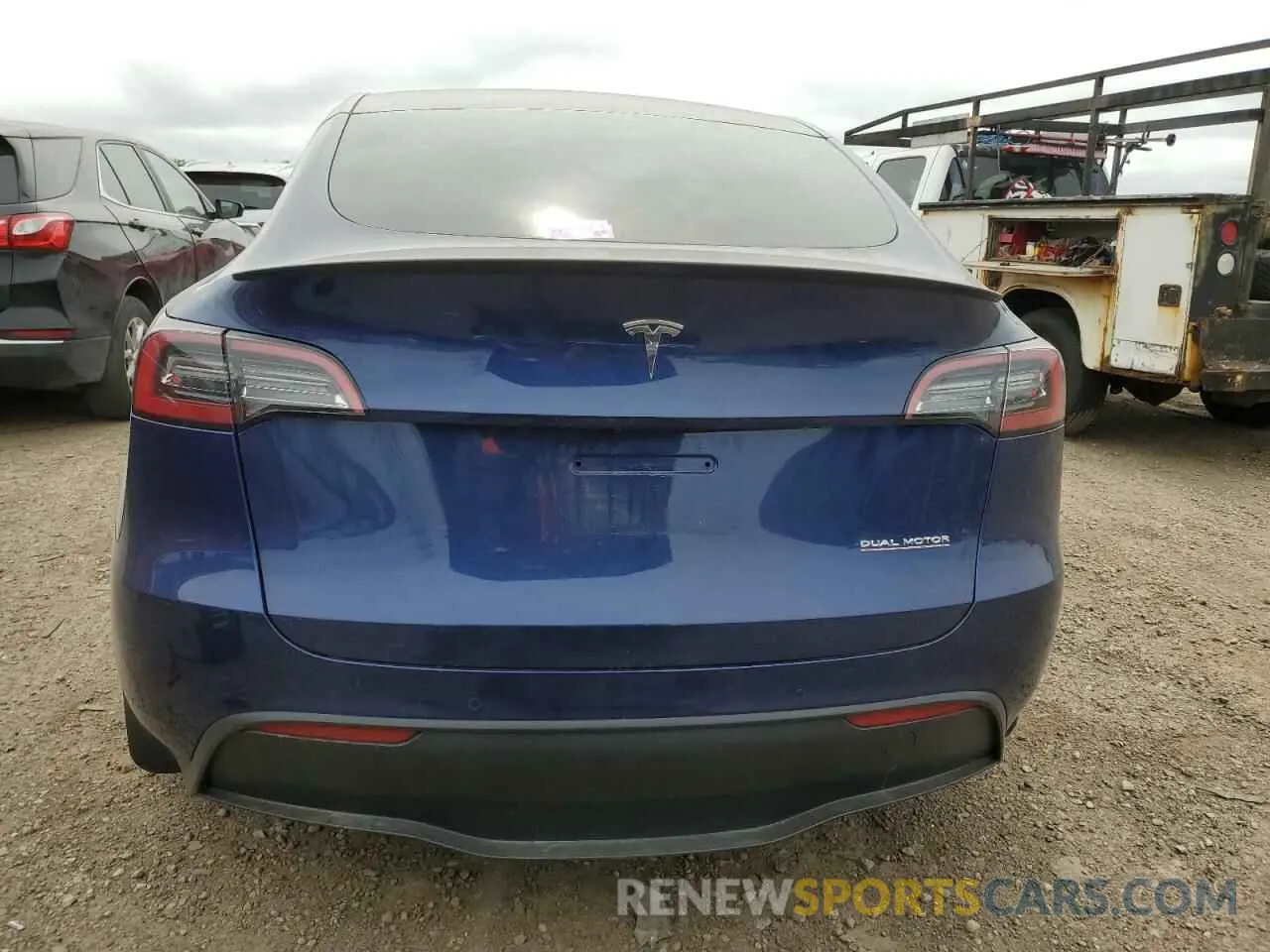 6 Photograph of a damaged car 5YJYGDEF7MF194987 TESLA MODEL Y 2021