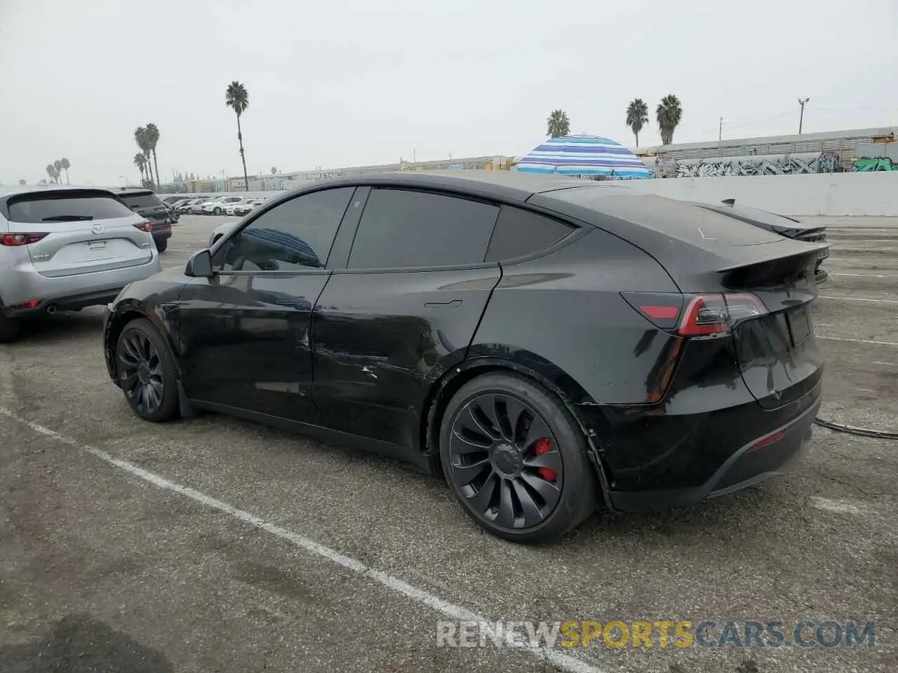 2 Photograph of a damaged car 5YJYGDEF7MF195038 TESLA MODEL Y 2021