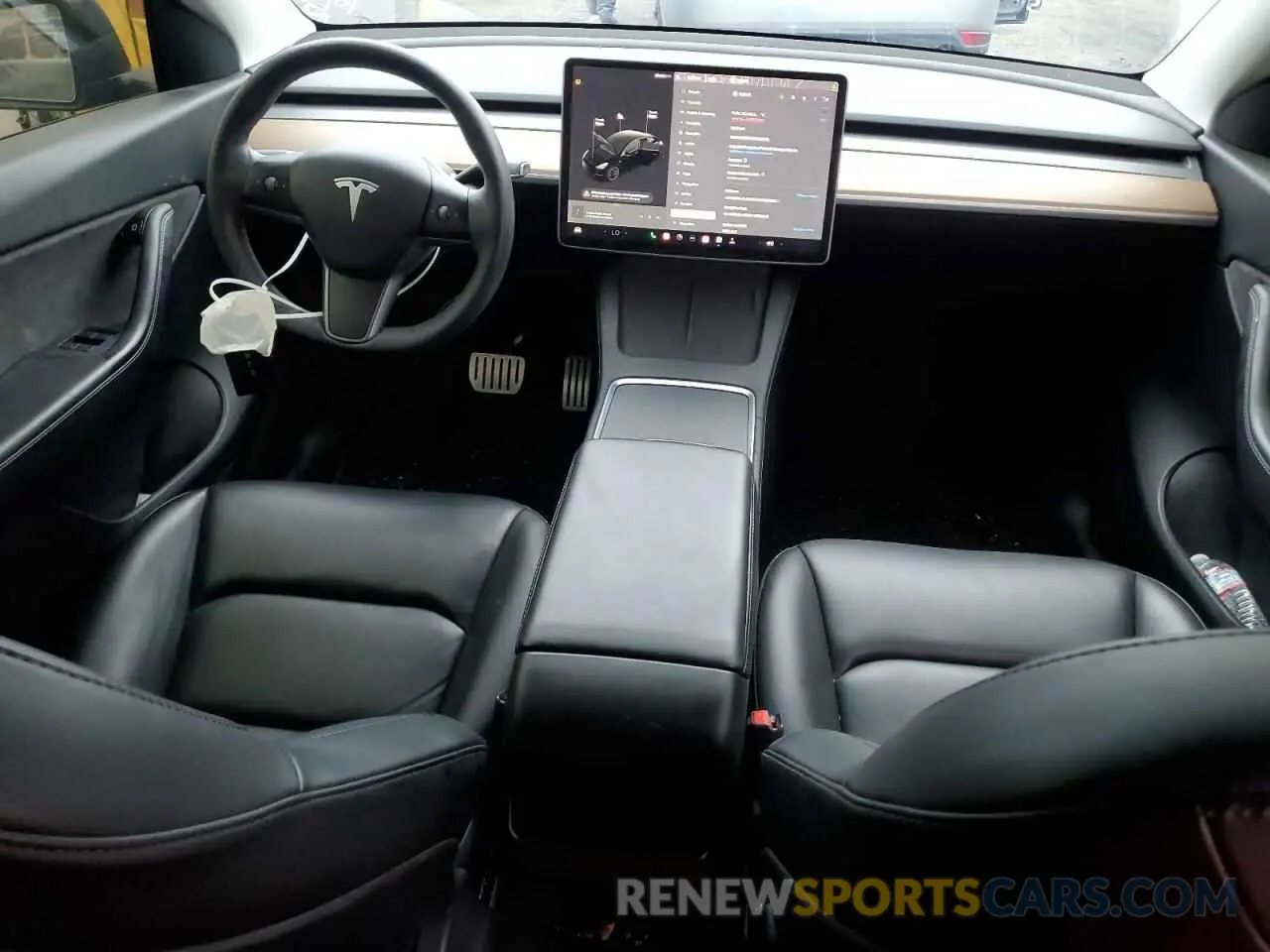 8 Photograph of a damaged car 5YJYGDEF7MF195038 TESLA MODEL Y 2021