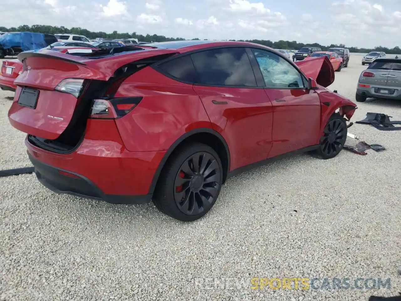 4 Photograph of a damaged car 5YJYGDEF7MF197310 TESLA MODEL Y 2021