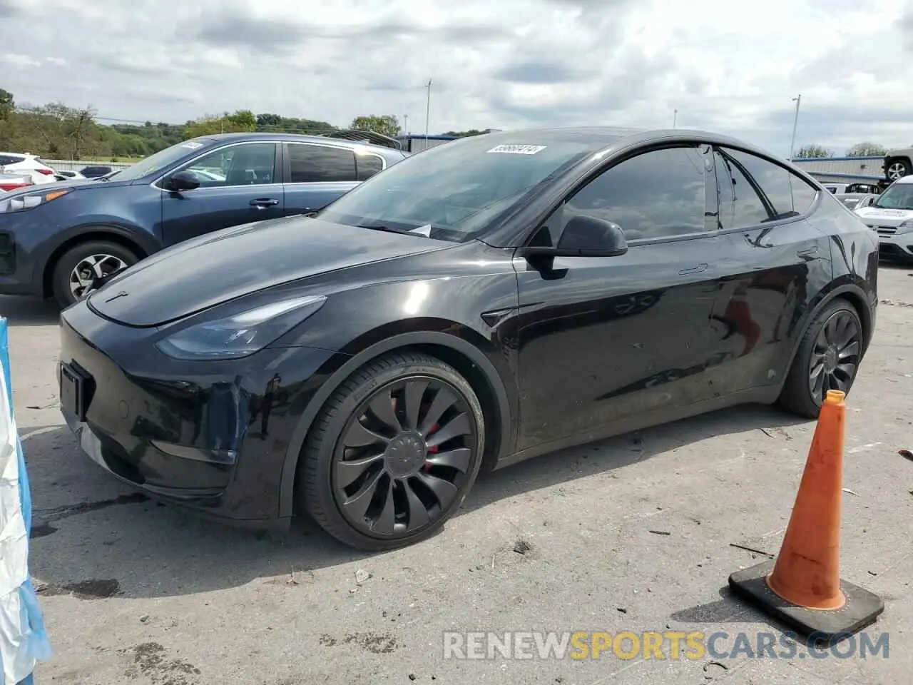 1 Photograph of a damaged car 5YJYGDEF7MF209486 TESLA MODEL Y 2021