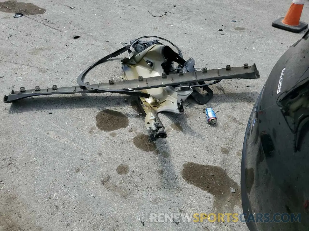 12 Photograph of a damaged car 5YJYGDEF7MF209486 TESLA MODEL Y 2021