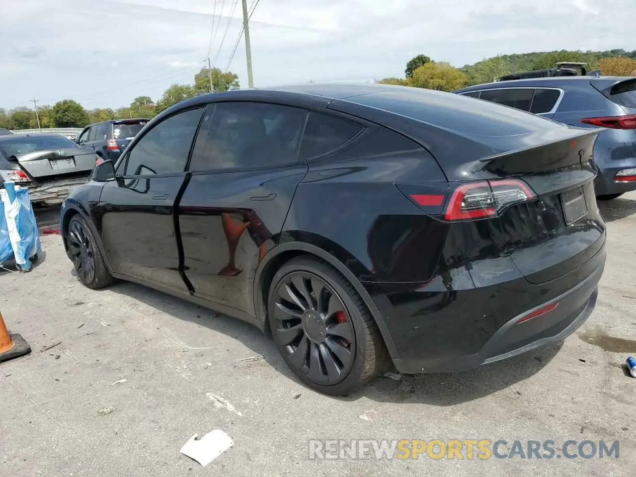 2 Photograph of a damaged car 5YJYGDEF7MF209486 TESLA MODEL Y 2021
