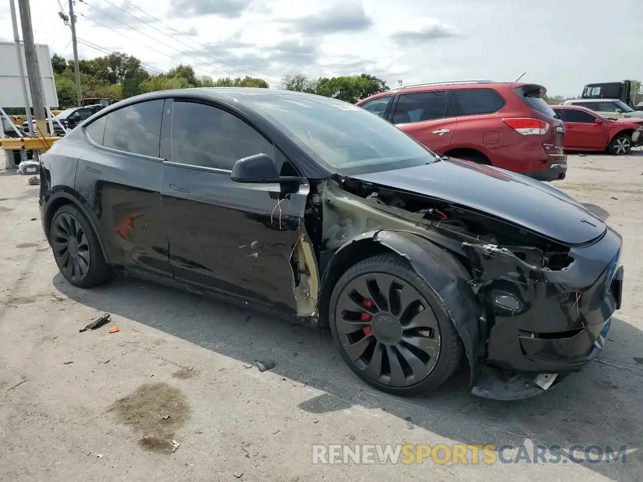 4 Photograph of a damaged car 5YJYGDEF7MF209486 TESLA MODEL Y 2021