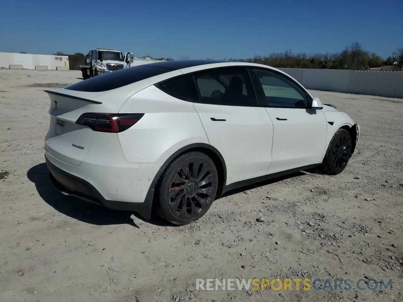 3 Photograph of a damaged car 5YJYGDEF7MF252788 TESLA MODEL Y 2021