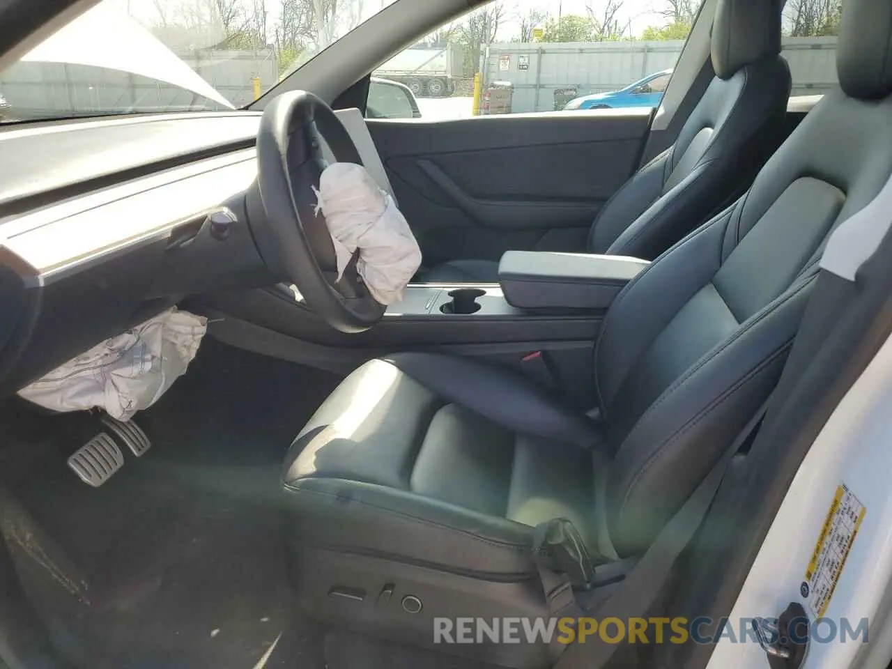 7 Photograph of a damaged car 5YJYGDEF7MF252788 TESLA MODEL Y 2021