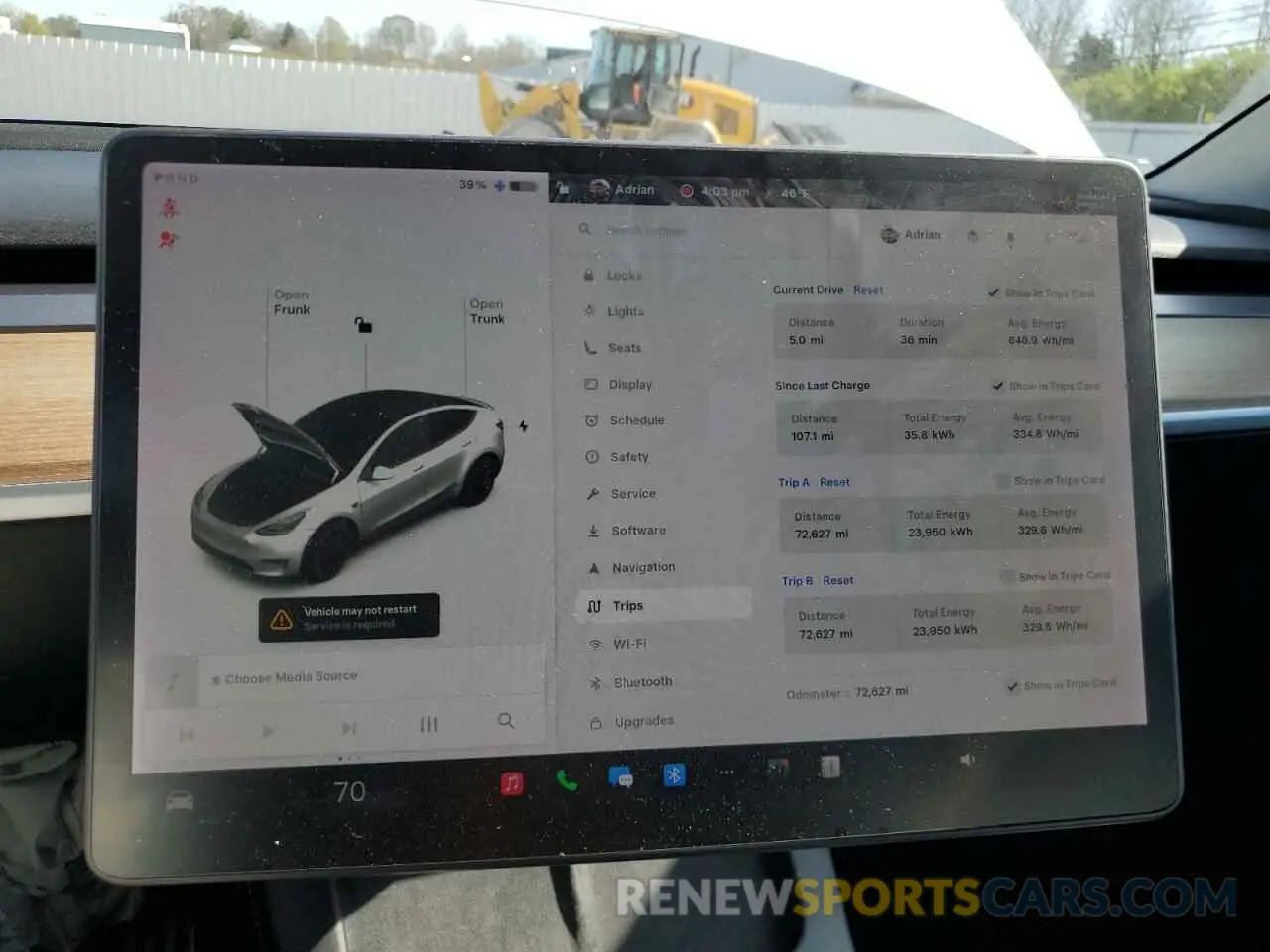 9 Photograph of a damaged car 5YJYGDEF7MF252788 TESLA MODEL Y 2021