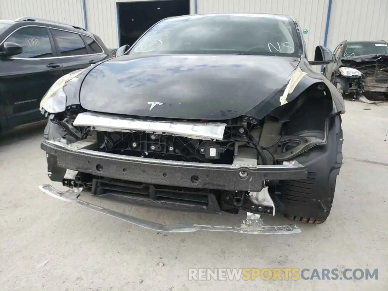 9 Photograph of a damaged car 5YJYGDEF7MF305621 TESLA MODEL Y 2021