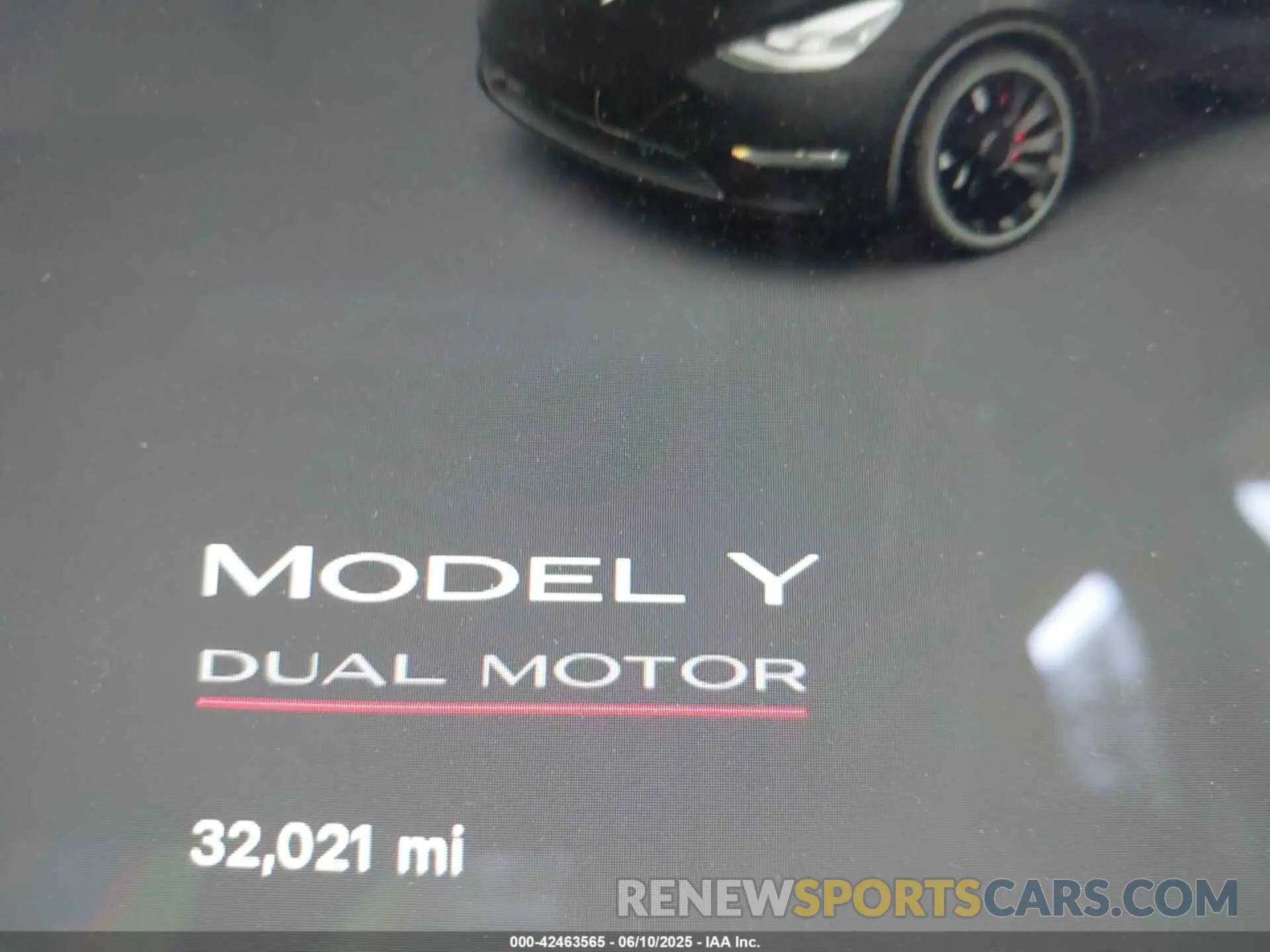 14 Photograph of a damaged car 5YJYGDEF8MF140887 TESLA MODEL Y 2021