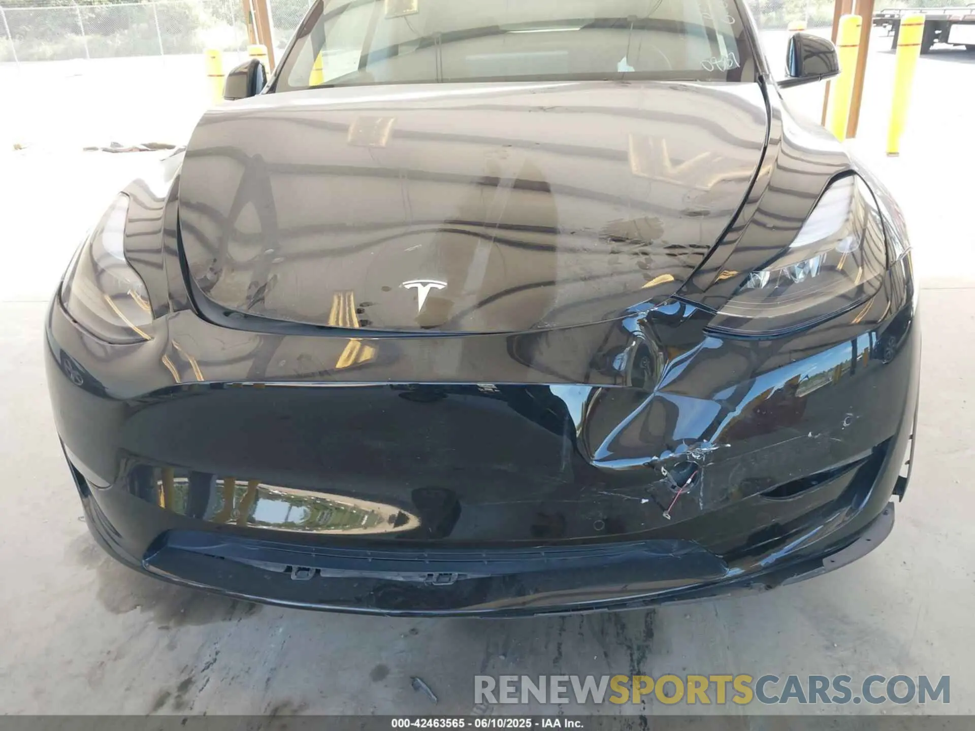 6 Photograph of a damaged car 5YJYGDEF8MF140887 TESLA MODEL Y 2021