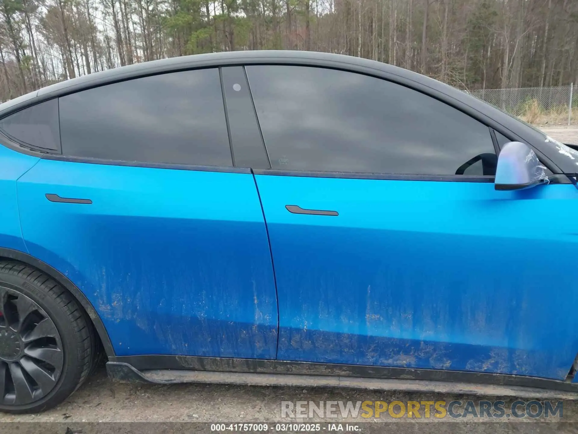 13 Photograph of a damaged car 5YJYGDEF8MF209819 TESLA MODEL Y 2021