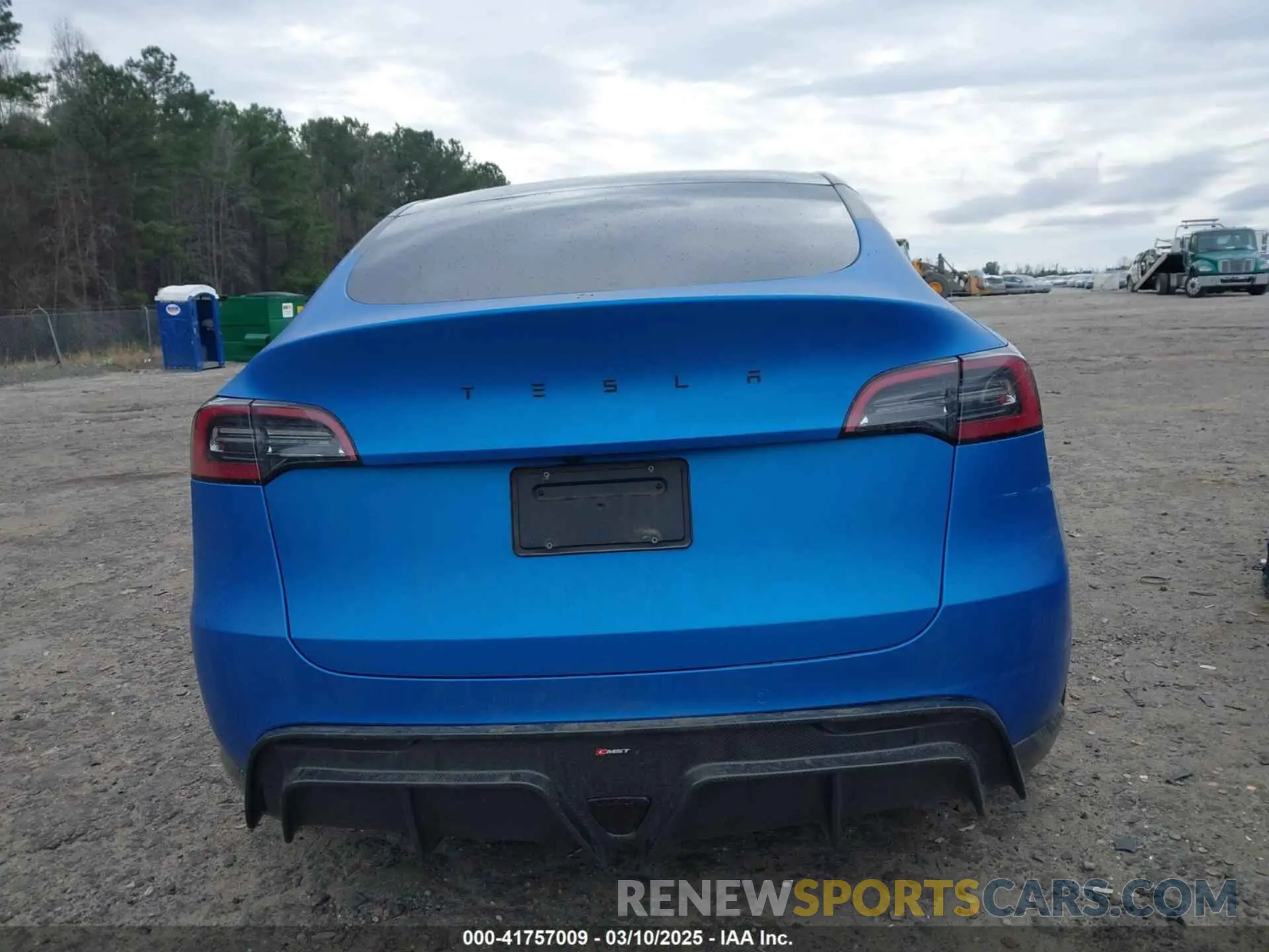 16 Photograph of a damaged car 5YJYGDEF8MF209819 TESLA MODEL Y 2021