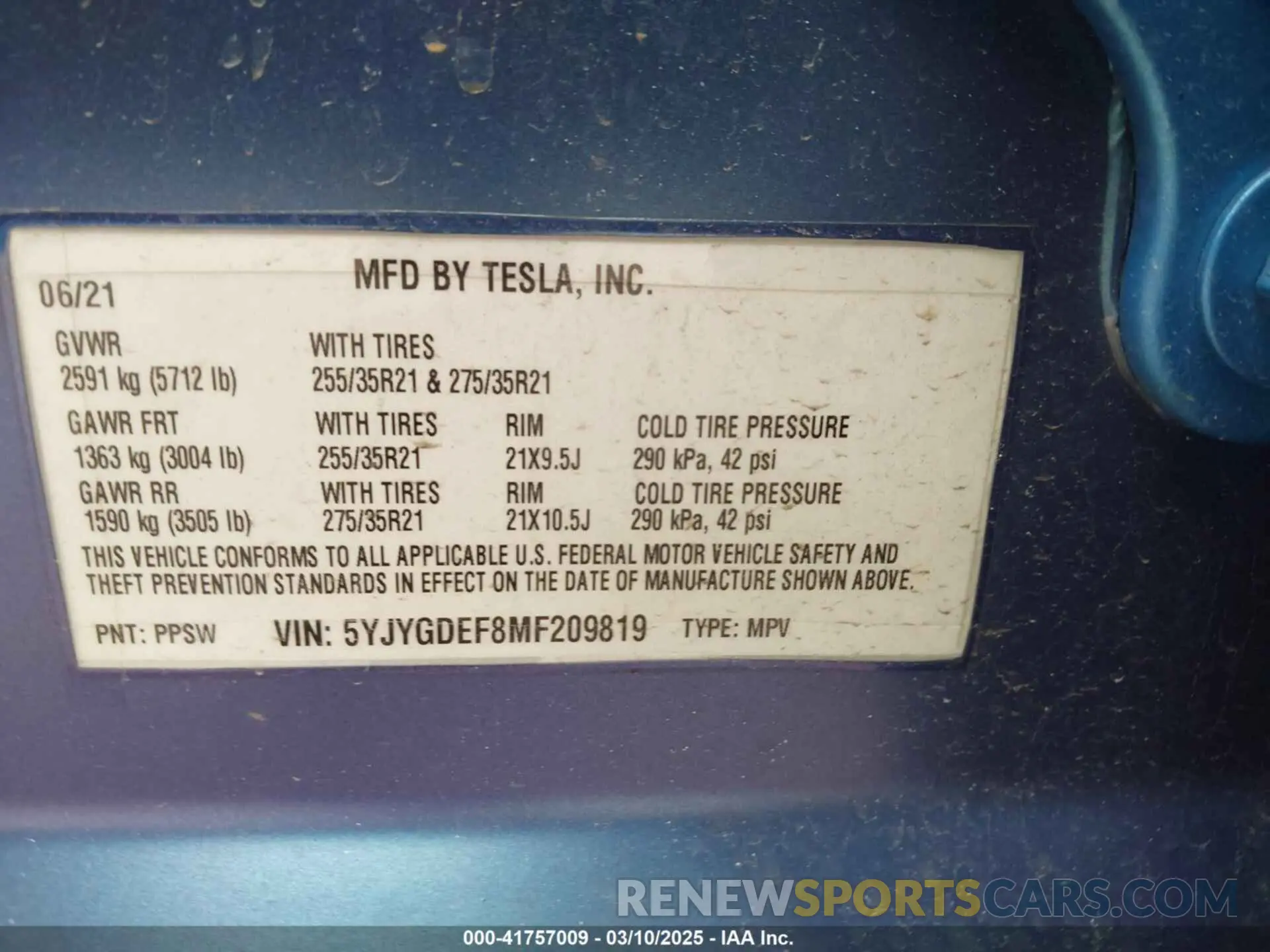 9 Photograph of a damaged car 5YJYGDEF8MF209819 TESLA MODEL Y 2021