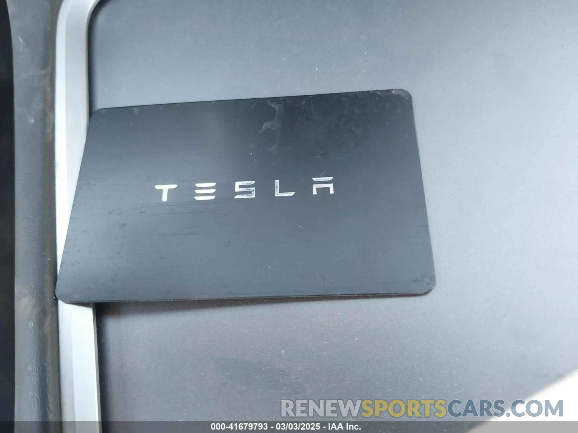 11 Photograph of a damaged car 5YJYGDEF8MF246658 TESLA MODEL Y 2021