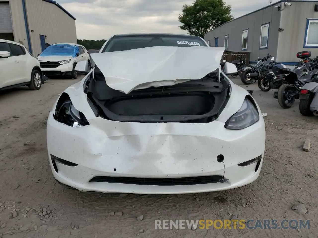 5 Photograph of a damaged car 5YJYGDEF8MF251682 TESLA MODEL Y 2021