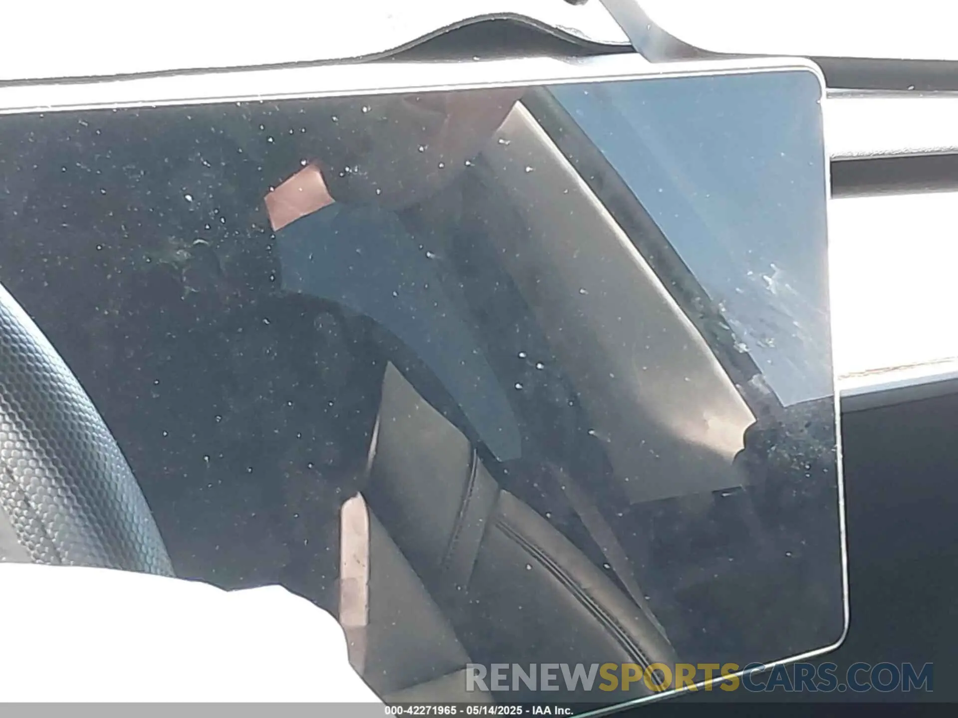 15 Photograph of a damaged car 5YJYGDEF8MF267574 TESLA MODEL Y 2021