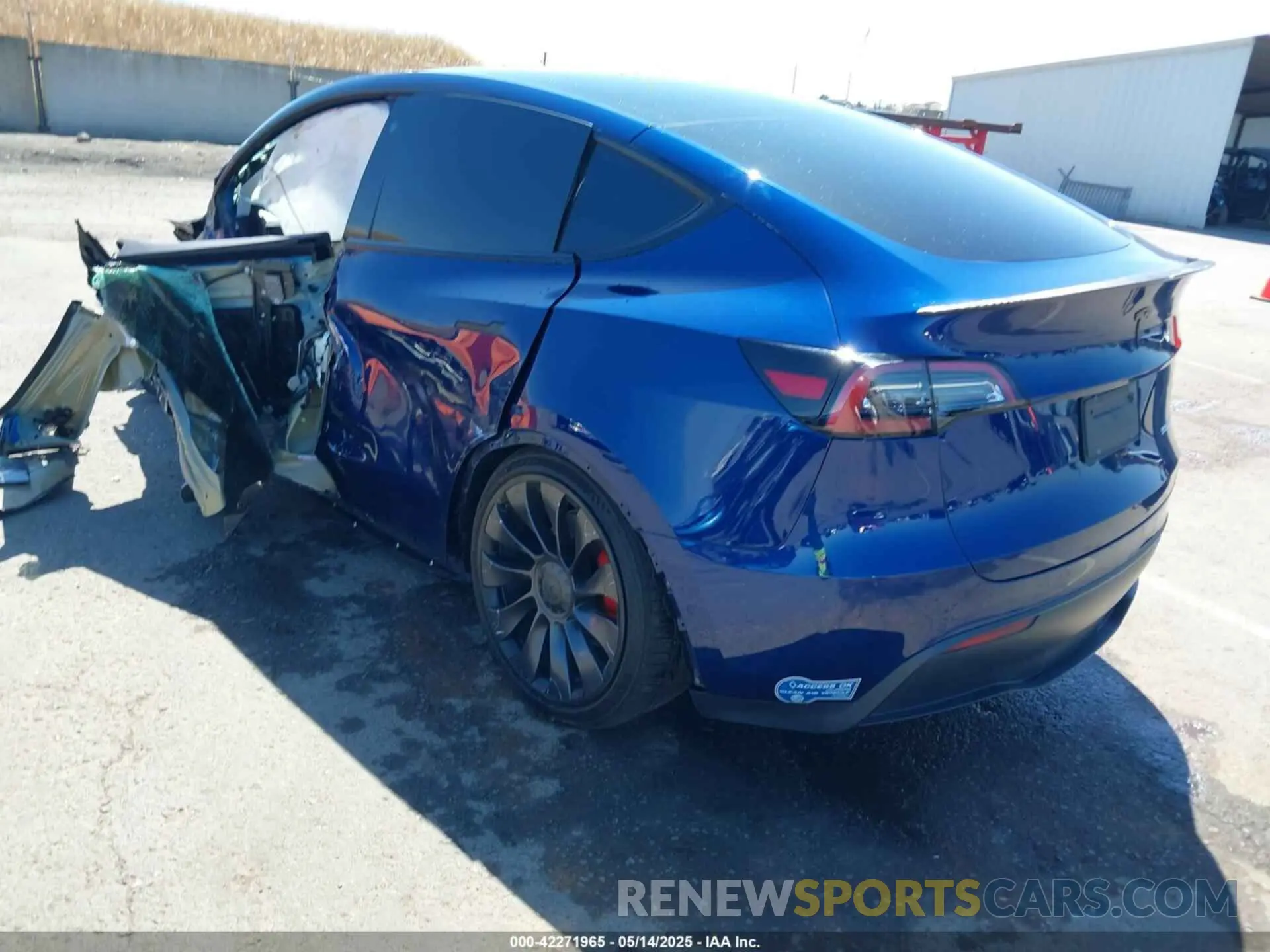 3 Photograph of a damaged car 5YJYGDEF8MF267574 TESLA MODEL Y 2021