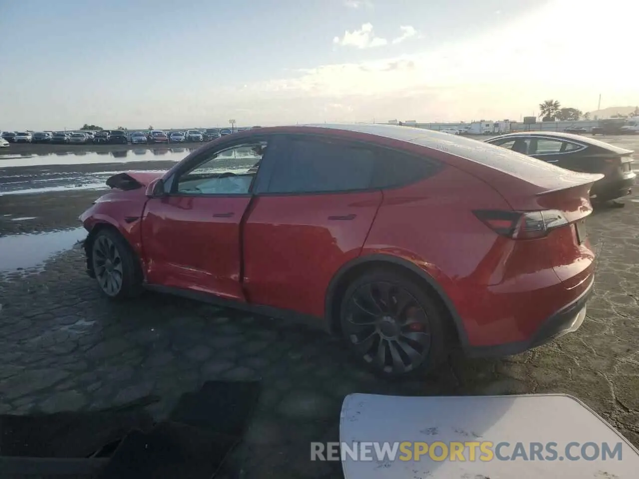 2 Photograph of a damaged car 5YJYGDEF8MF276050 TESLA MODEL Y 2021