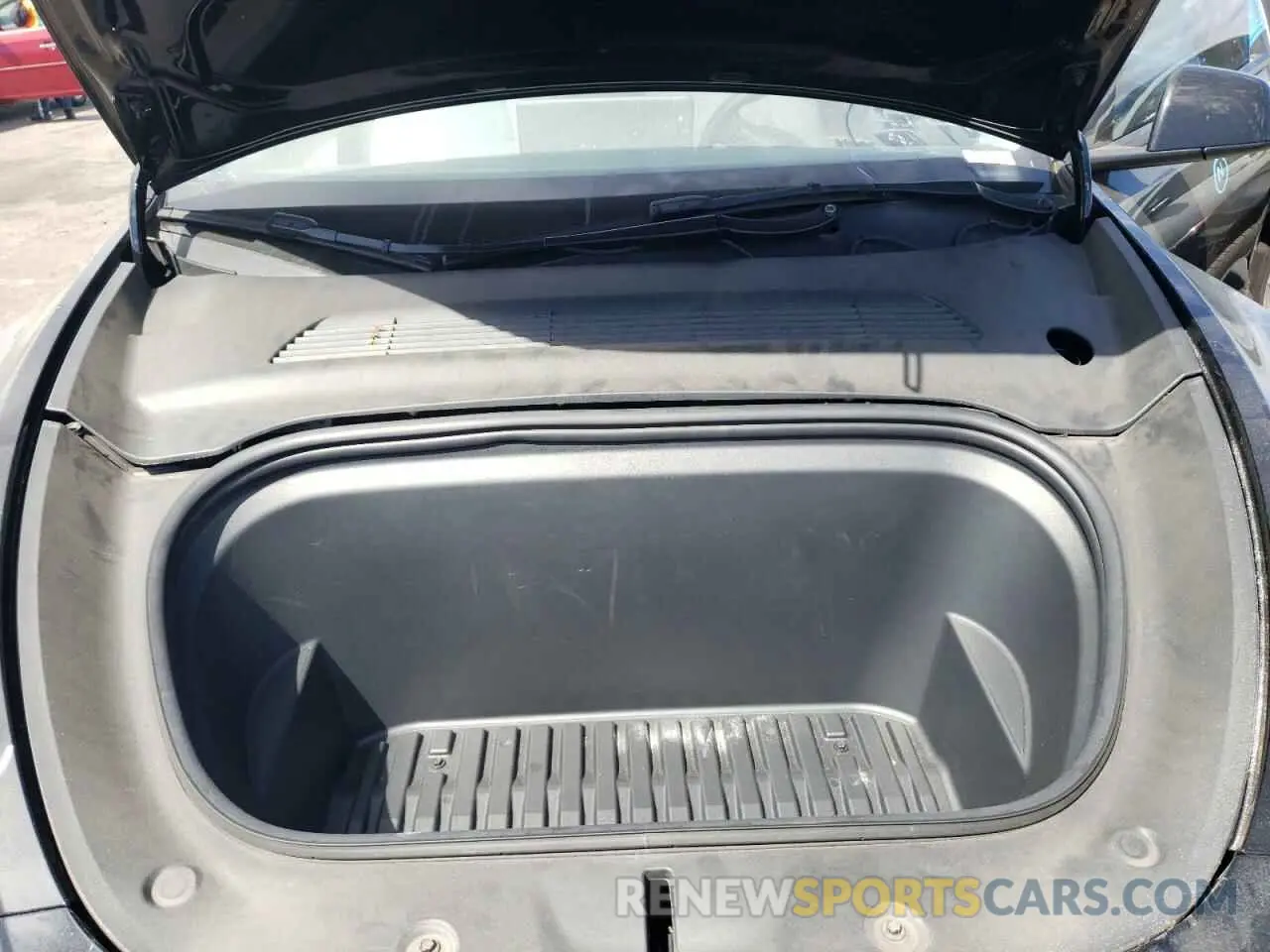 11 Photograph of a damaged car 5YJYGDEF8MF294256 TESLA MODEL Y 2021