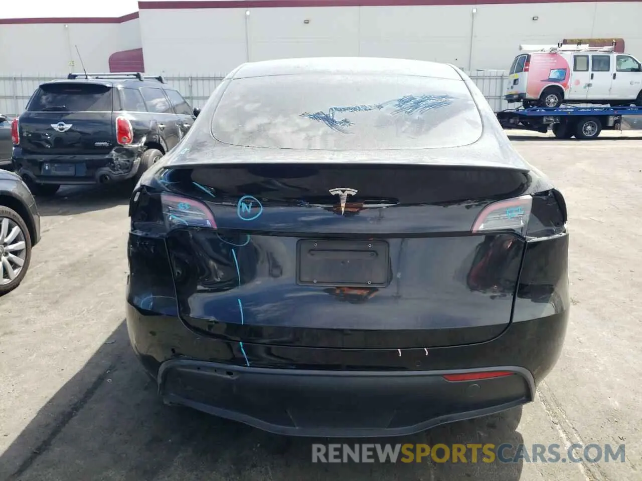 6 Photograph of a damaged car 5YJYGDEF8MF294256 TESLA MODEL Y 2021