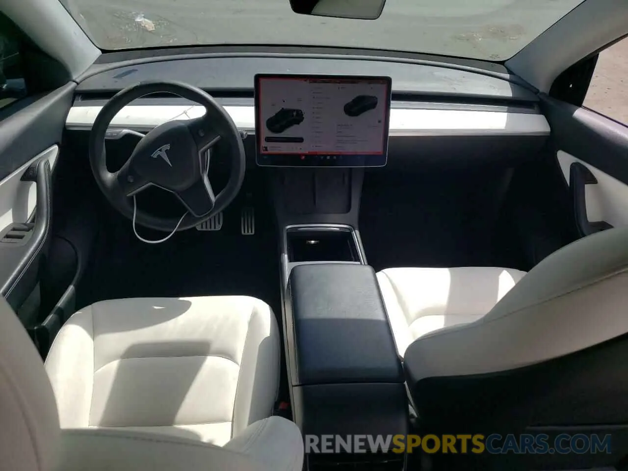 8 Photograph of a damaged car 5YJYGDEF8MF294256 TESLA MODEL Y 2021