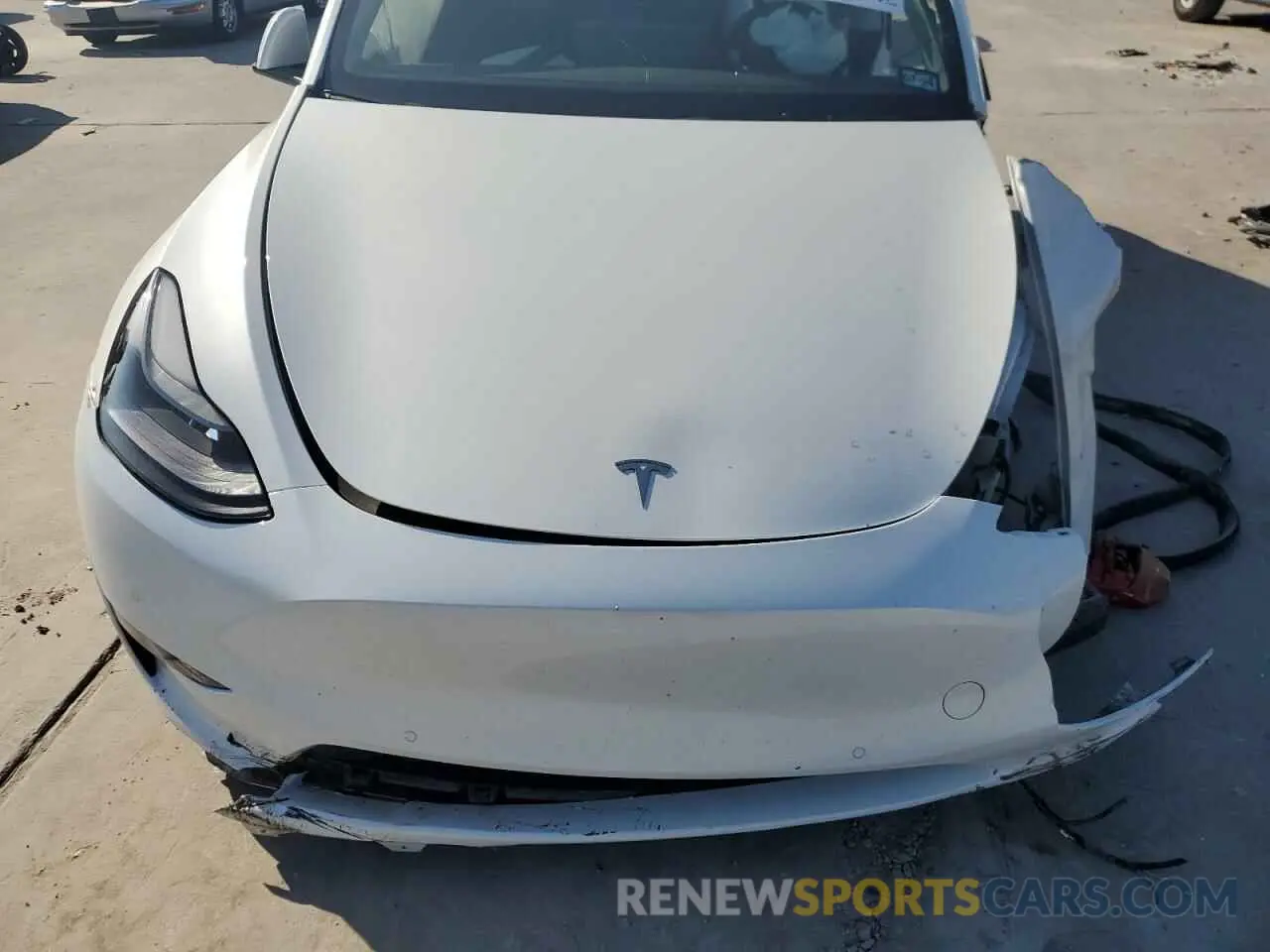 11 Photograph of a damaged car 5YJYGDEF9MF211692 TESLA MODEL Y 2021