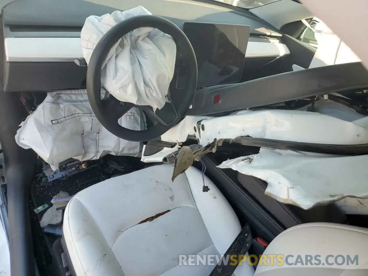 8 Photograph of a damaged car 5YJYGDEF9MF211692 TESLA MODEL Y 2021