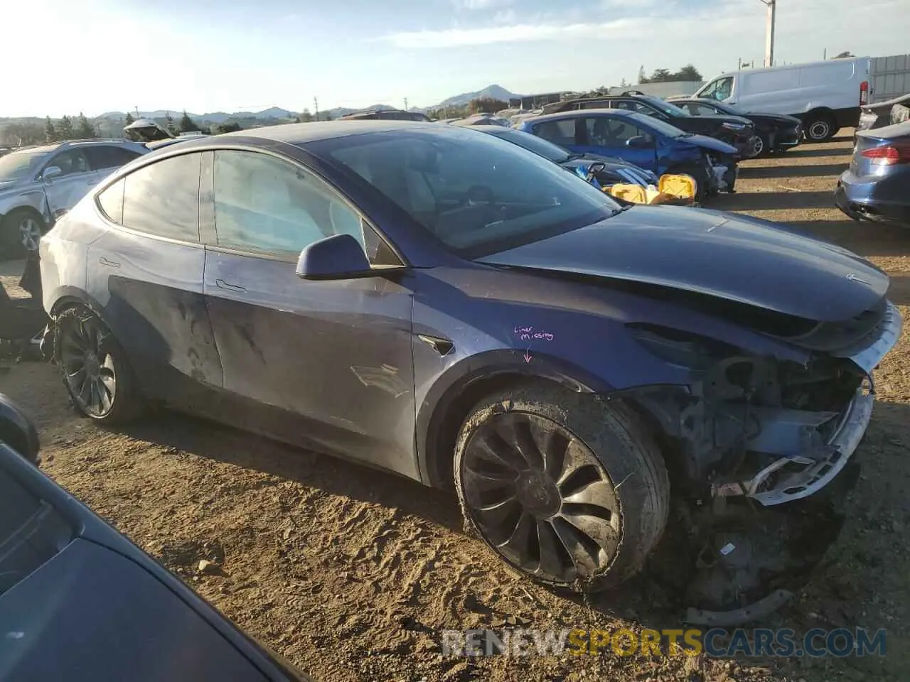 4 Photograph of a damaged car 5YJYGDEF9MF246622 TESLA MODEL Y 2021
