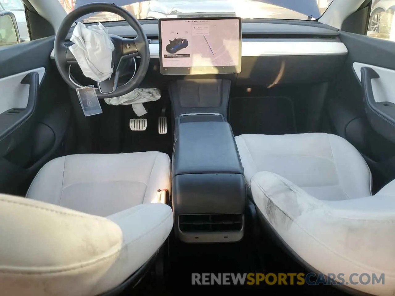 8 Photograph of a damaged car 5YJYGDEF9MF246622 TESLA MODEL Y 2021