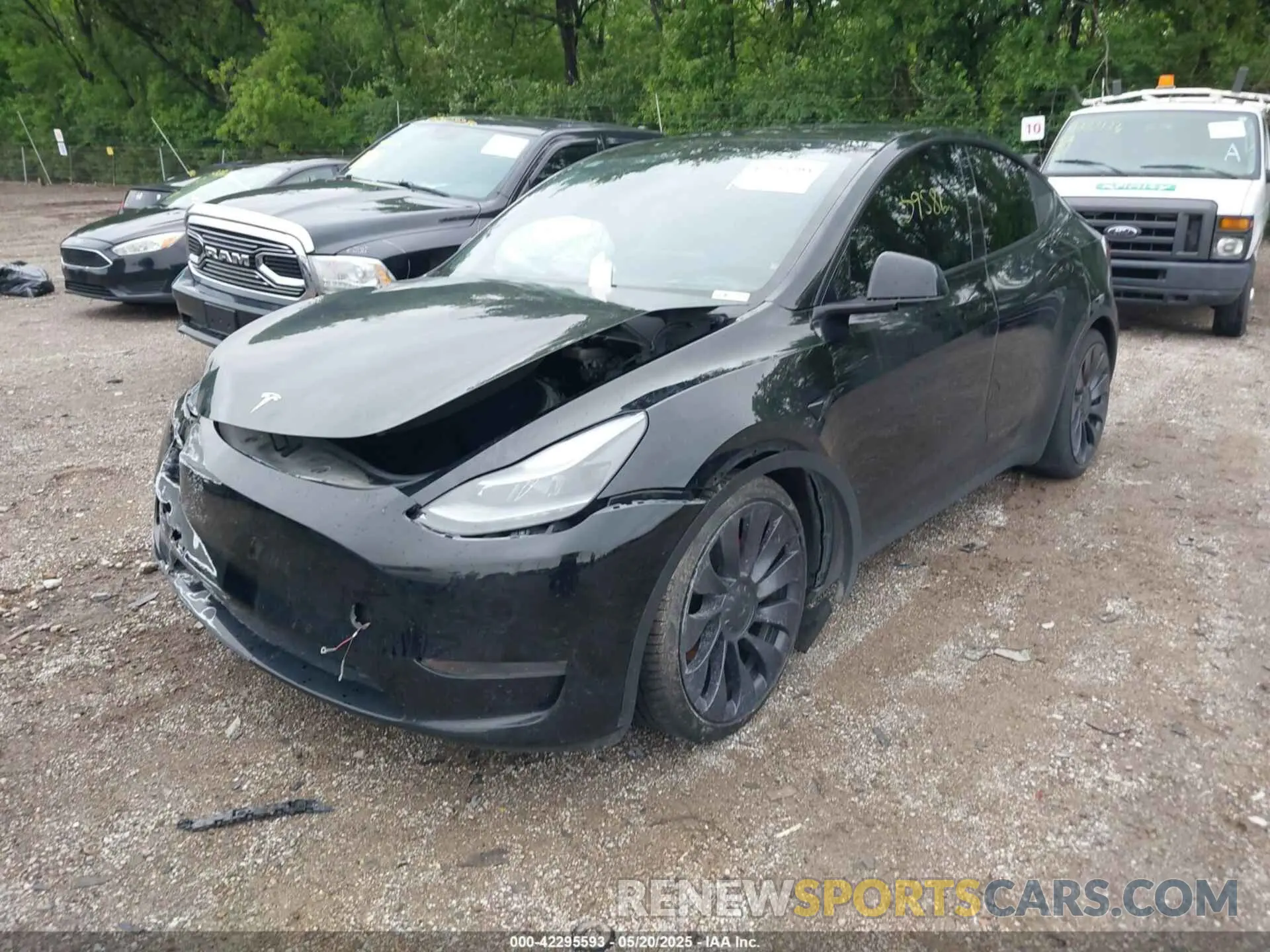 2 Photograph of a damaged car 5YJYGDEF9MF250203 TESLA MODEL Y 2021