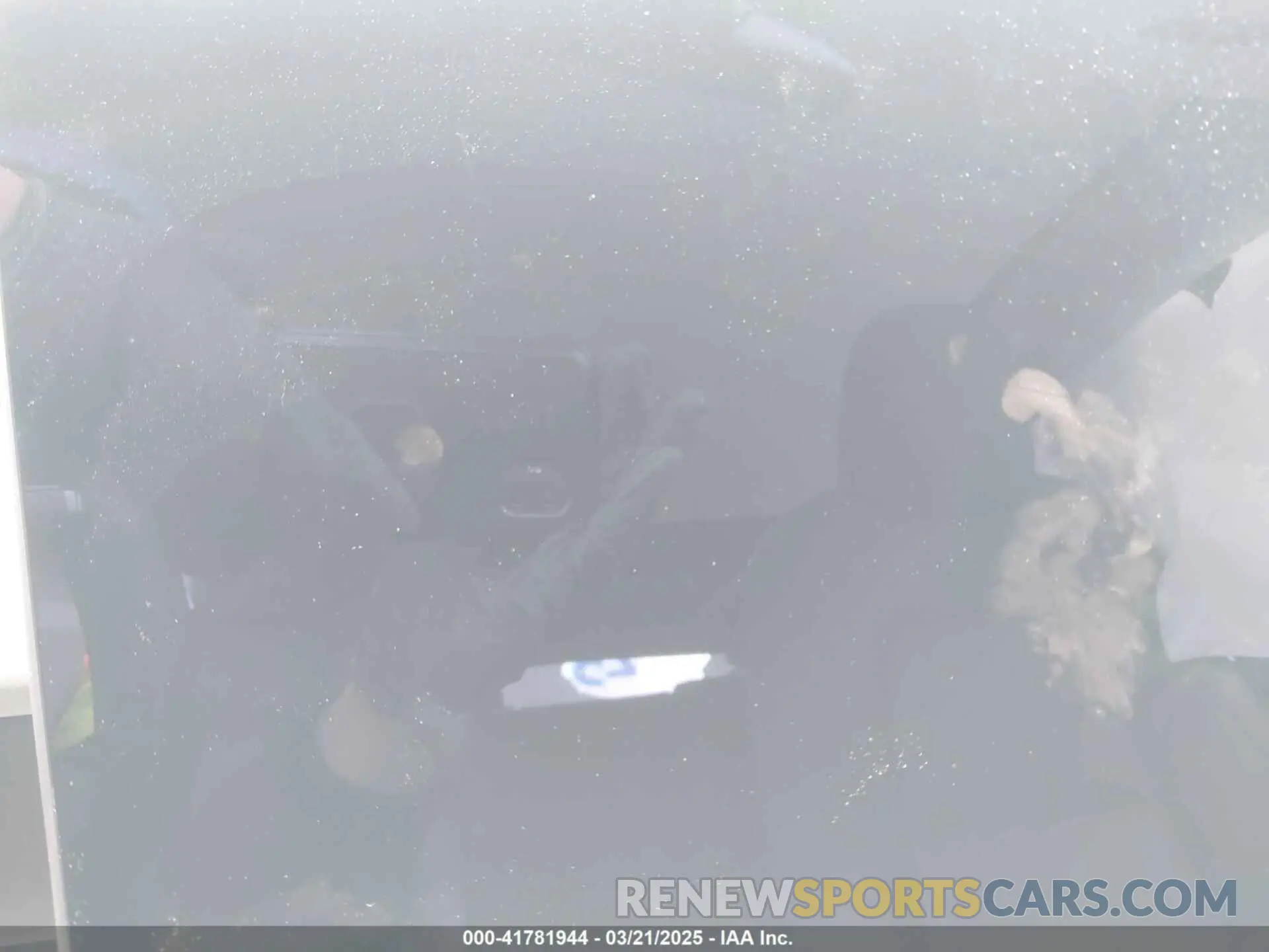 17 Photograph of a damaged car 5YJYGDEF9MF273884 TESLA MODEL Y 2021