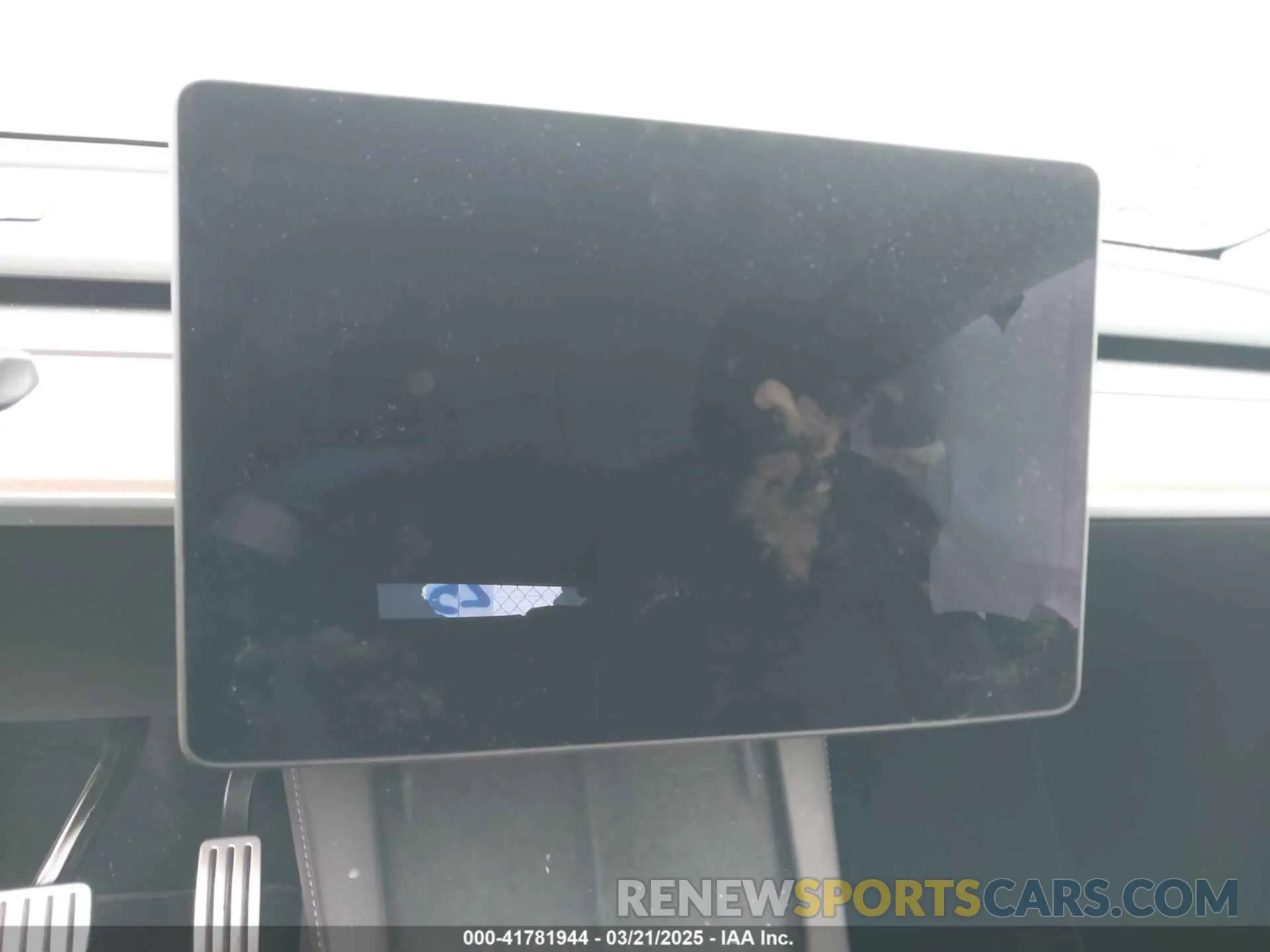 18 Photograph of a damaged car 5YJYGDEF9MF273884 TESLA MODEL Y 2021