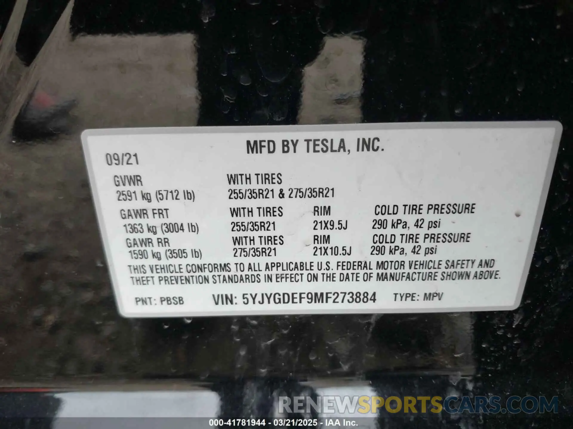 9 Photograph of a damaged car 5YJYGDEF9MF273884 TESLA MODEL Y 2021