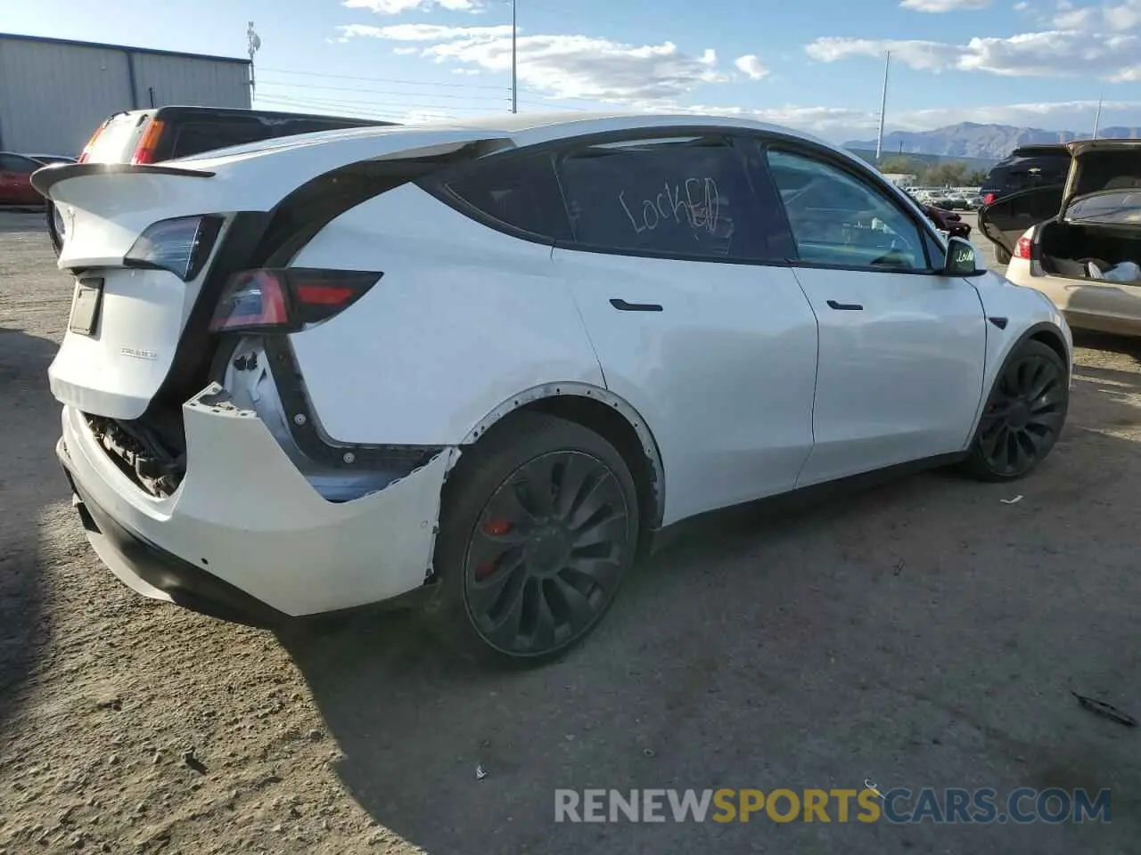 3 Photograph of a damaged car 5YJYGDEFXMF097928 TESLA MODEL Y 2021