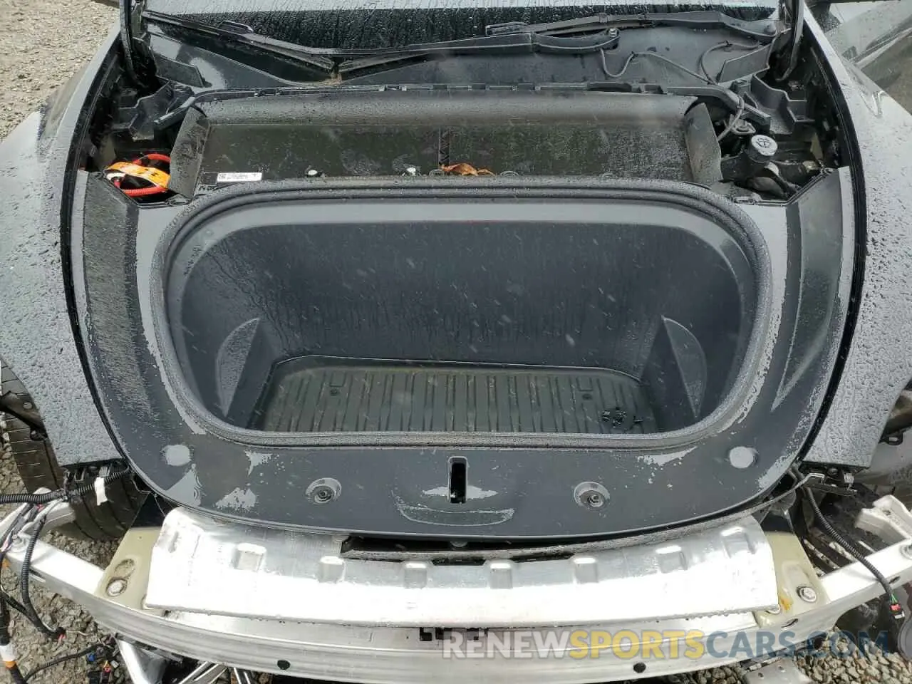 11 Photograph of a damaged car 5YJYGDEFXMF252400 TESLA MODEL Y 2021