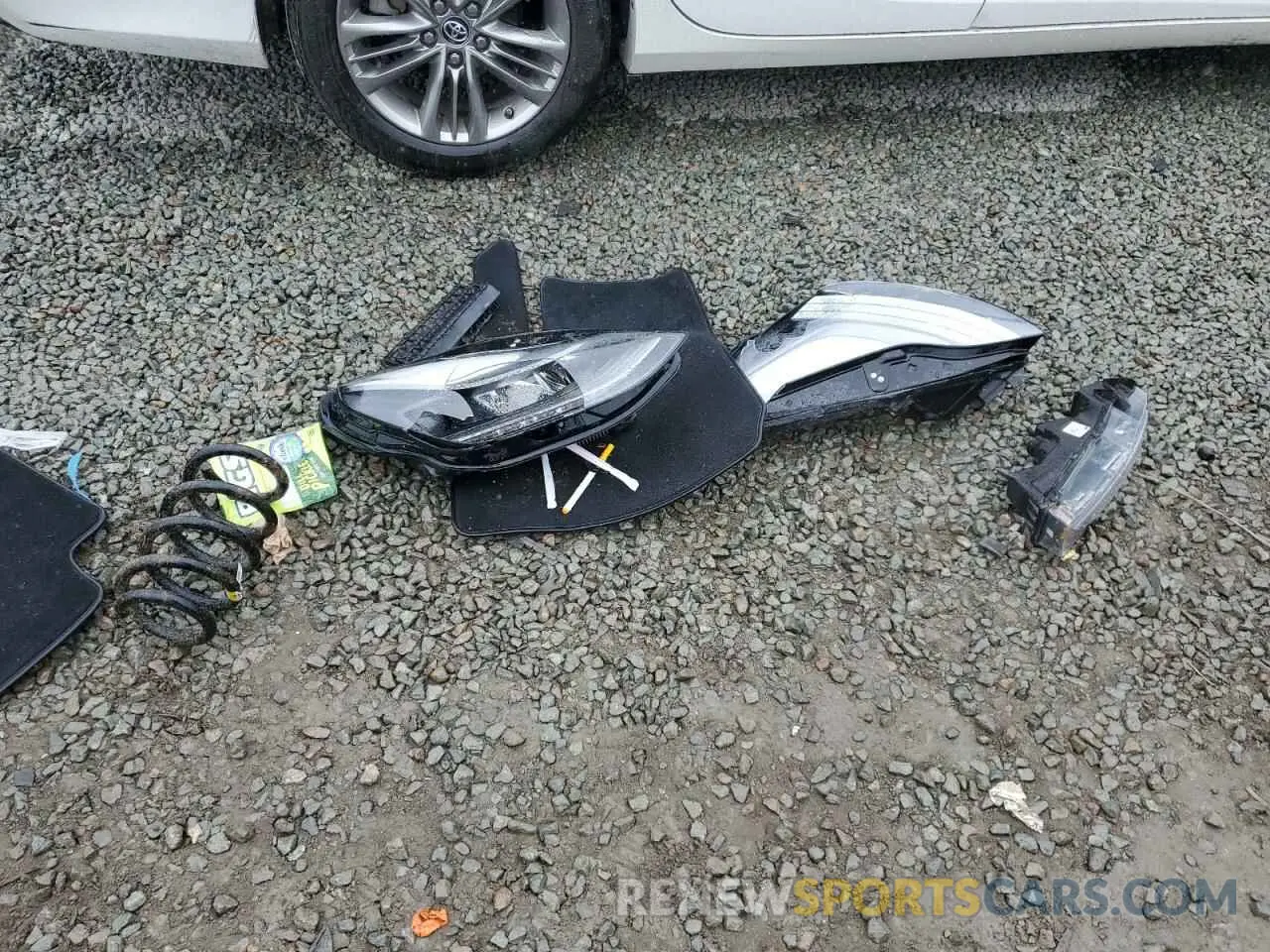 12 Photograph of a damaged car 5YJYGDEFXMF252400 TESLA MODEL Y 2021
