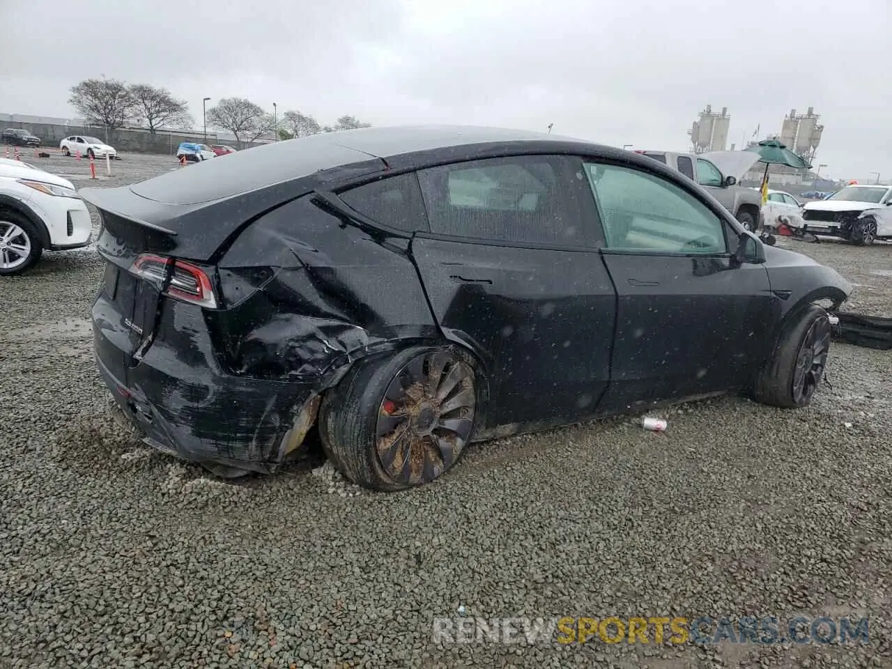 3 Photograph of a damaged car 5YJYGDEFXMF252400 TESLA MODEL Y 2021